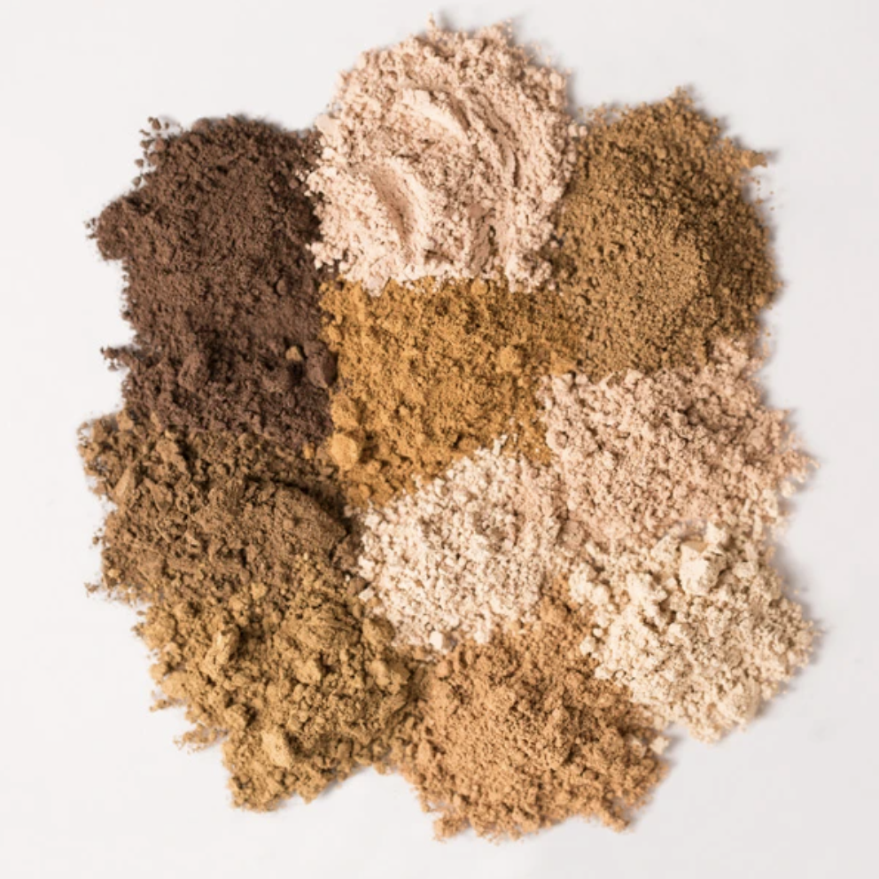 Alima Pure Natural Mineral Makeup Powders are fungal acne safe and create a 10 minute glowy summer mineral makeup look with concealer and bronzer